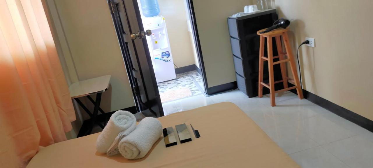 Havenly Guesthouse And Body Massage Spa Moalboal Buitenkant foto