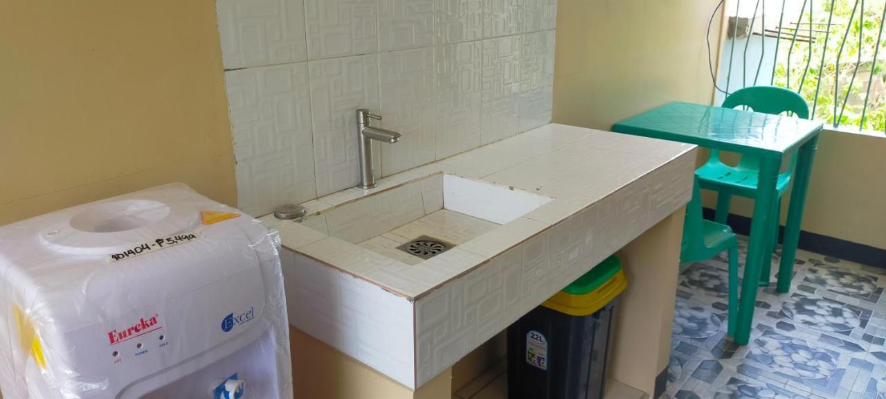 Havenly Guesthouse And Body Massage Spa Moalboal Buitenkant foto
